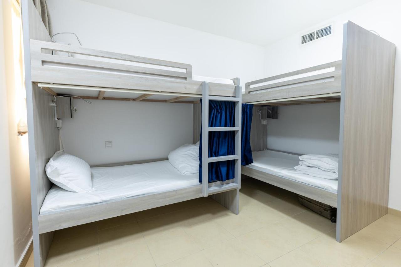 Travel Hub Premium Hostel Dubai Exterior photo