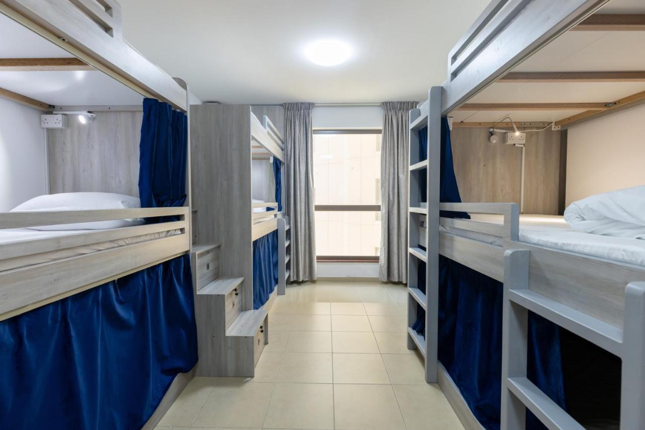 Travel Hub Premium Hostel Dubai Exterior photo