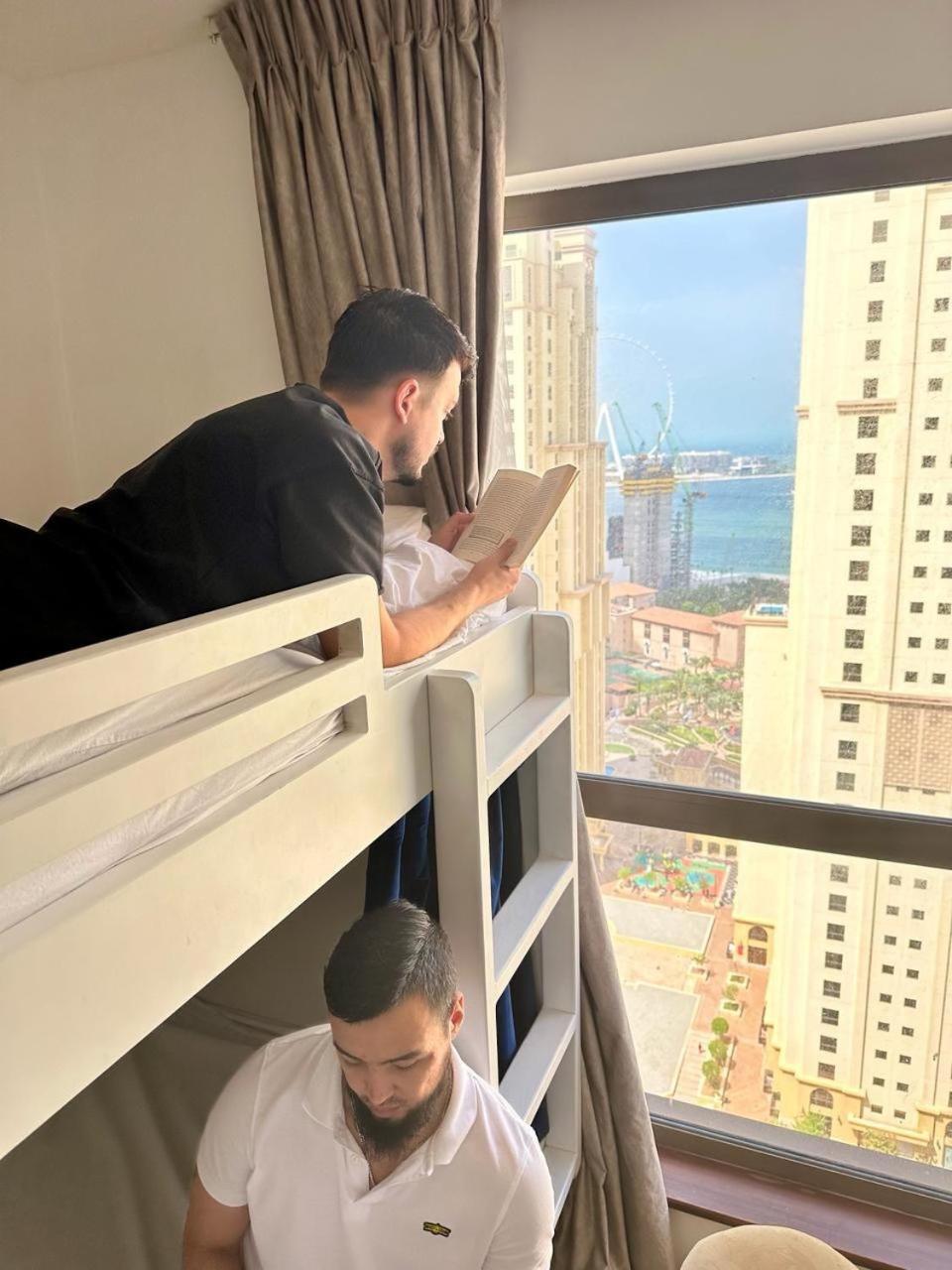 Travel Hub Premium Hostel Dubai Exterior photo